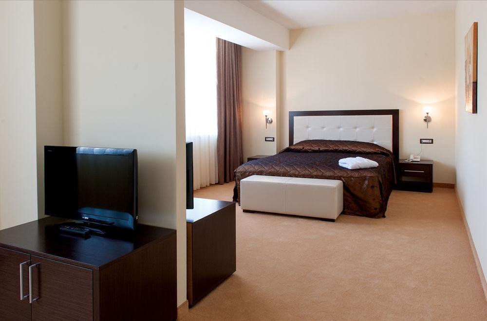 Tcc Grand Plaza Hotel Skopje Exteriér fotografie