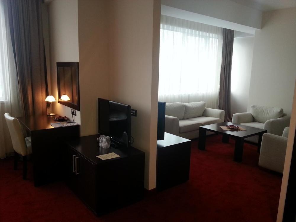 Tcc Grand Plaza Hotel Skopje Exteriér fotografie