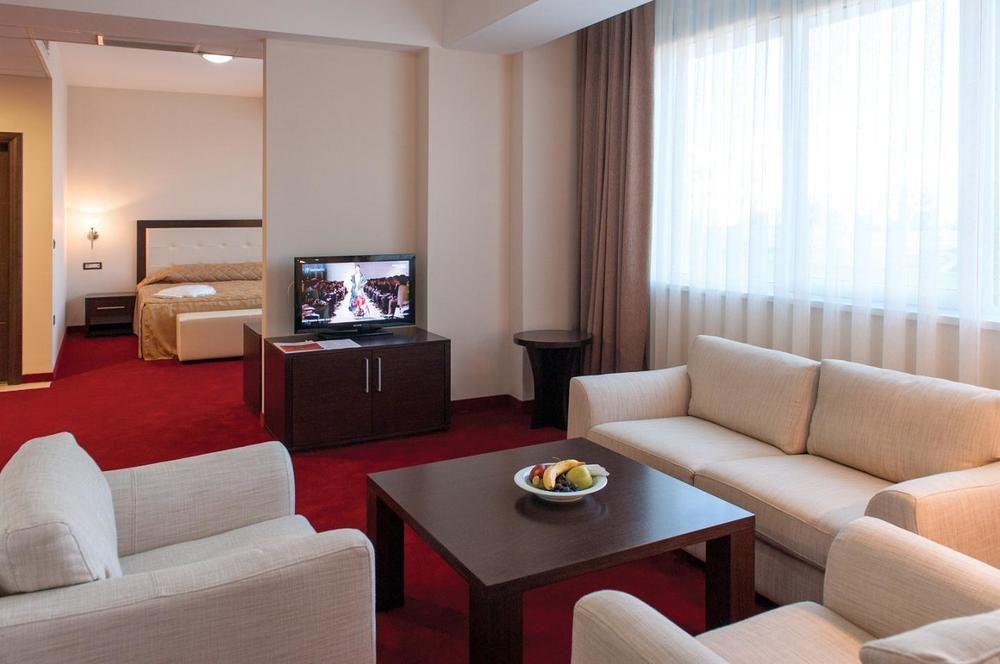 Tcc Grand Plaza Hotel Skopje Exteriér fotografie